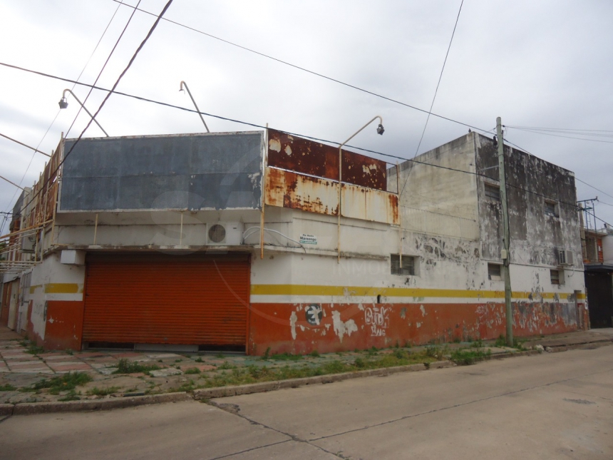 Regis Martinez 3300 (Ciudadela )