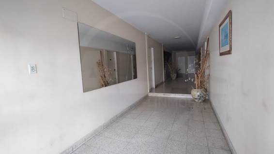 Francia y Moreno  (Centro )