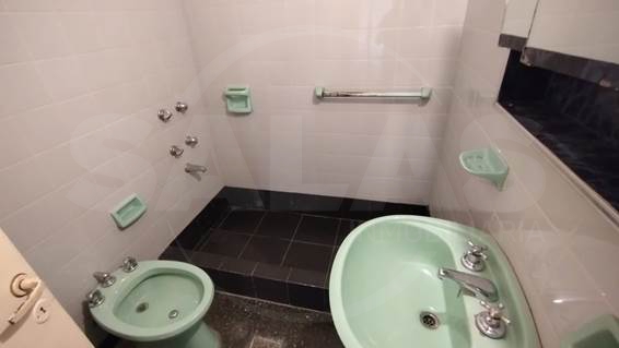 Francia y Moreno  (Centro )