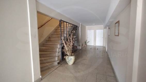 Francia y Moreno  (Centro )