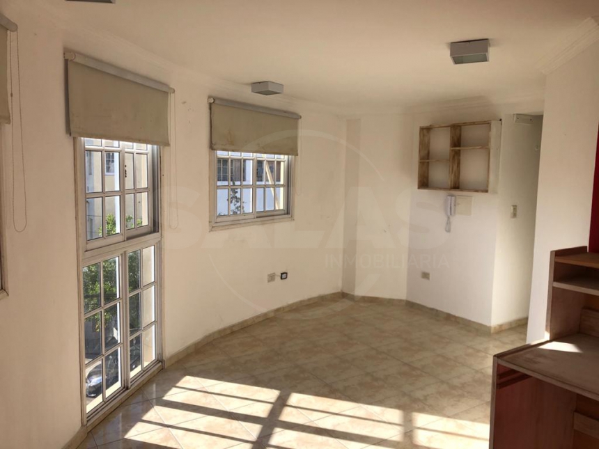 Alvear y Luciano Molina (Candioti )