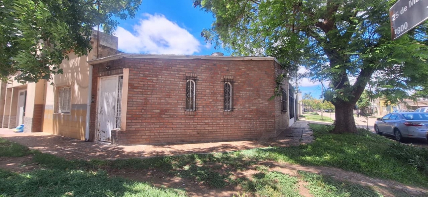 Juan Larrea 2400 (Guadalupe Oeste )