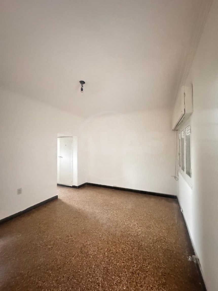 Bv. Pellegrini 3200 (Centro )