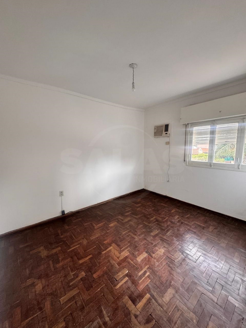 Bv. Pellegrini 3200 (Centro )