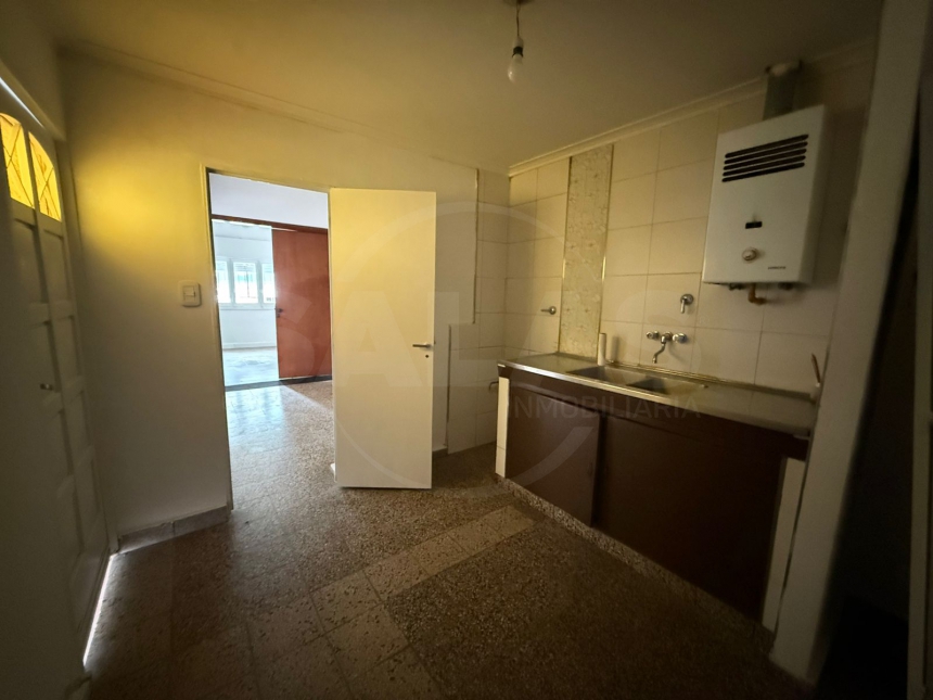 Av. Freyre 3200 (Centro )