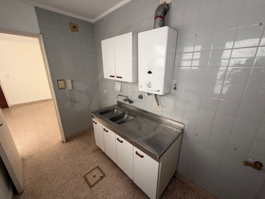 4 de Enero 2300 (Centro )