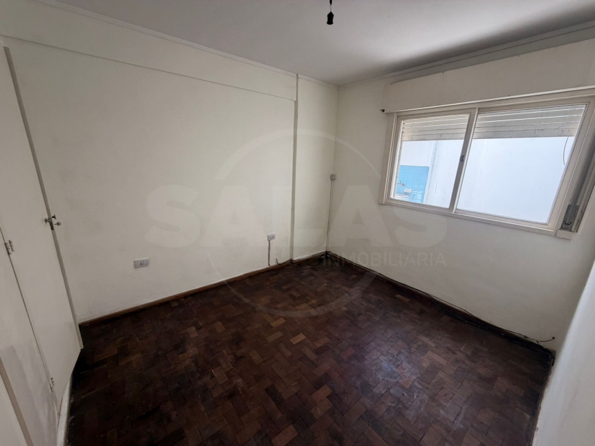 4 de Enero 2300 (Centro )