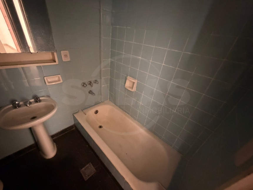 4 de Enero 2300 (Centro )