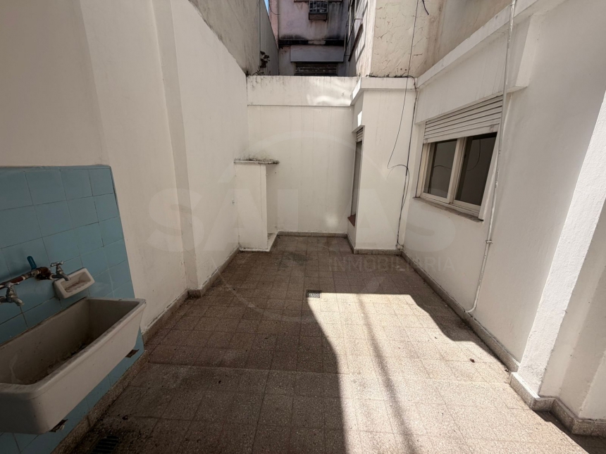 4 de Enero 2300 (Centro )