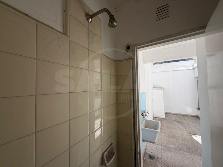 4 de Enero 2300 (Centro )