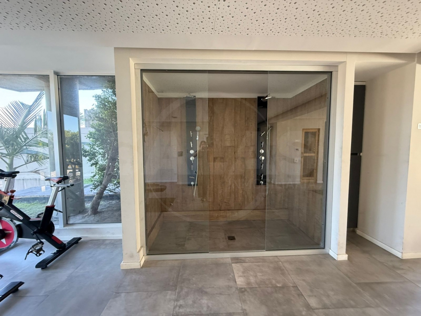 Bv. Pellgrini 2400 (Centro )