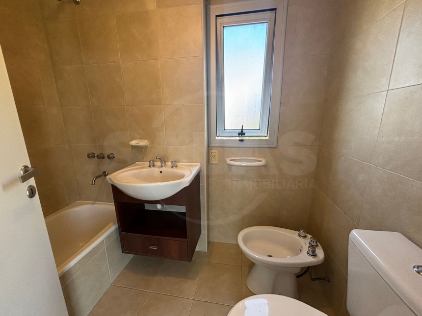 San Jeronimo y Uruguay (Sur )