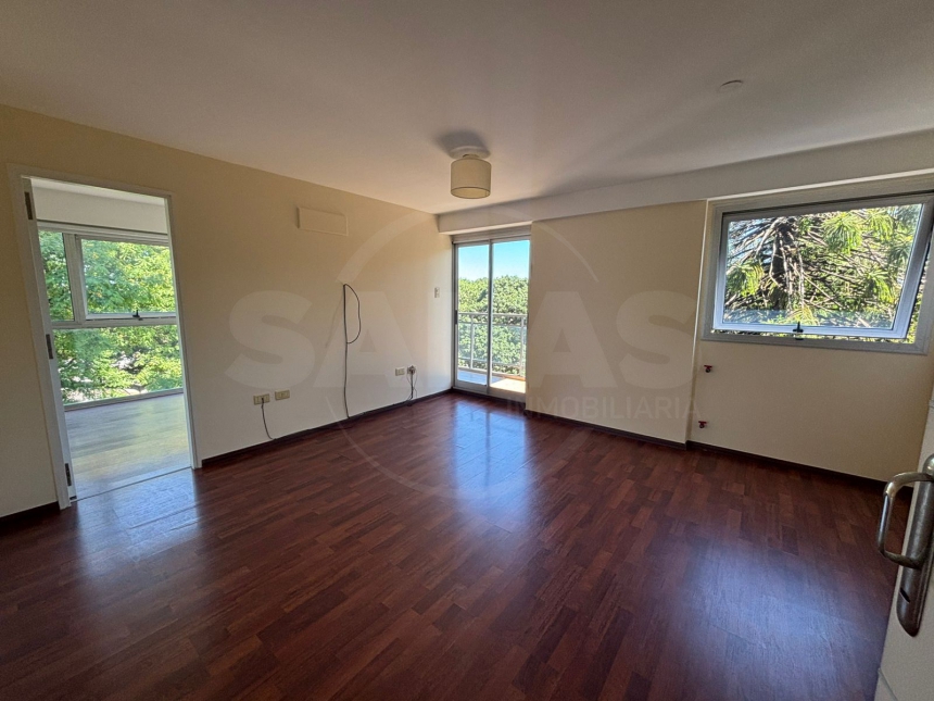 San Jeronimo y Uruguay (Sur )