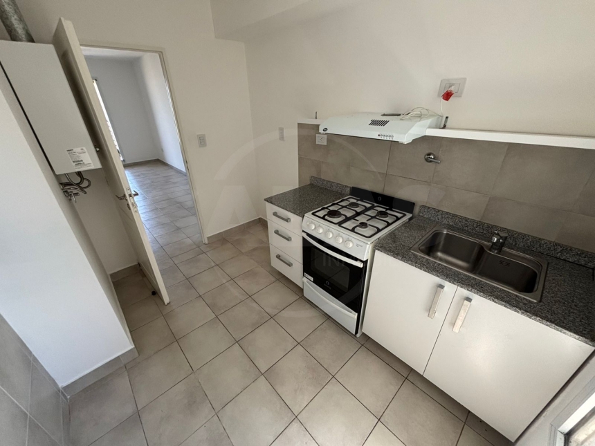 1 de Mayo 1000 (Sur )