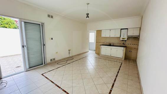 Cordoba y Necochea (Candioti )