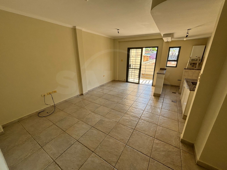 3 DE FEBRERO 3100 (Centro )