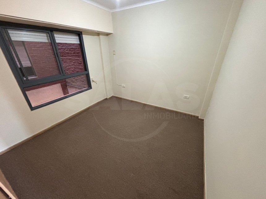 3 DE FEBRERO 3100 (Centro )