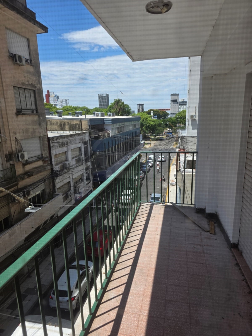 25 de Mayo 2400 (Centro )