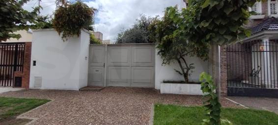 Ricardo Aldao 650 (Costanera Vieja )