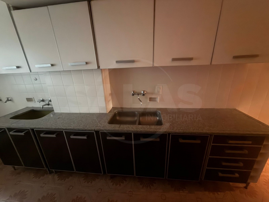 Tucumán 2700 (Centro )