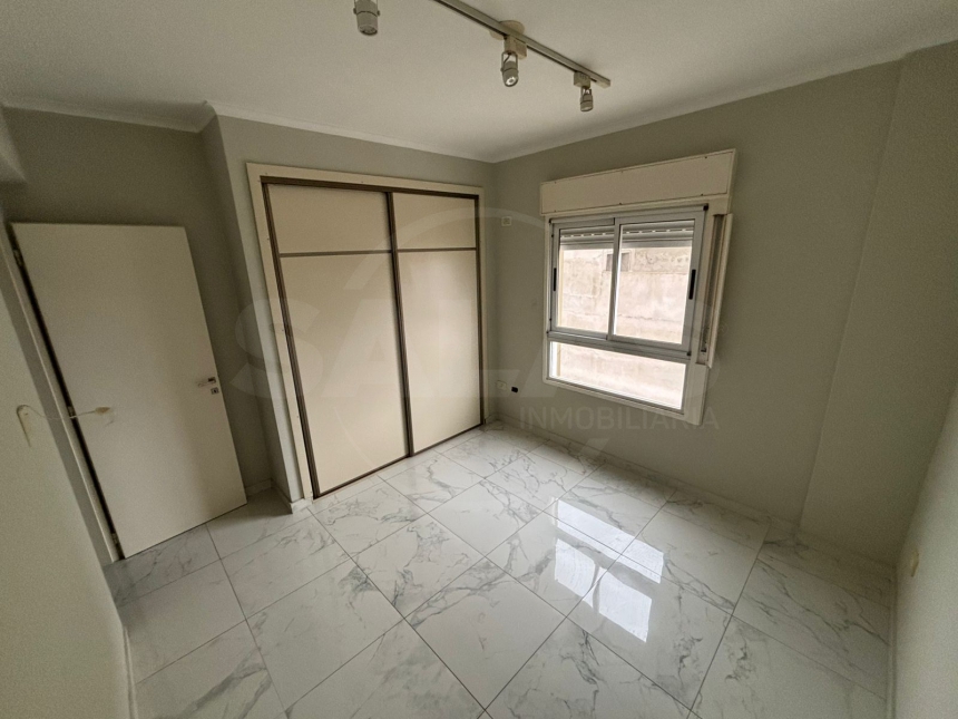 Suipacha y Francia (Centro )