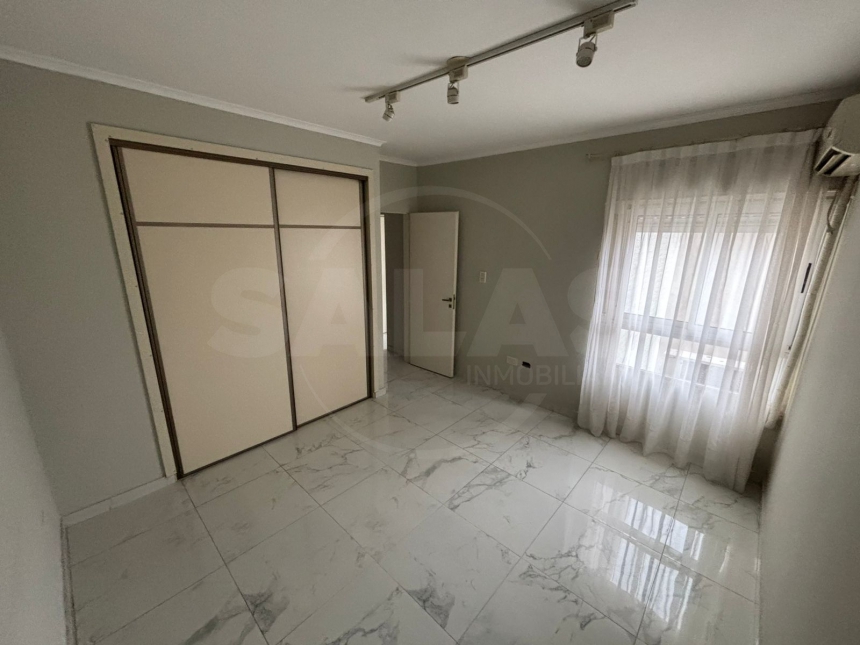 Suipacha y Francia (Centro )