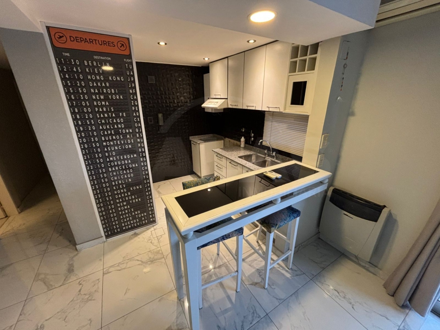 Suipacha y Francia (Centro )