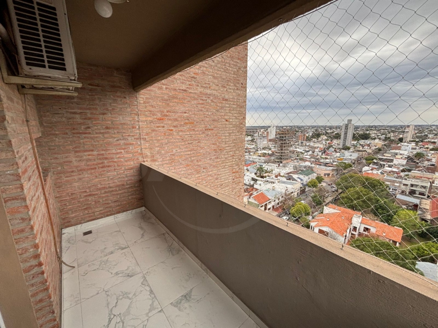 Suipacha y Francia (Centro )