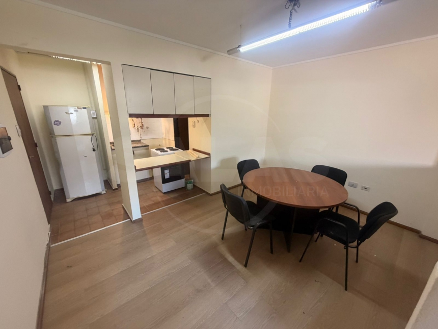 1°De Mayo y Av. Gral. López (Sur )