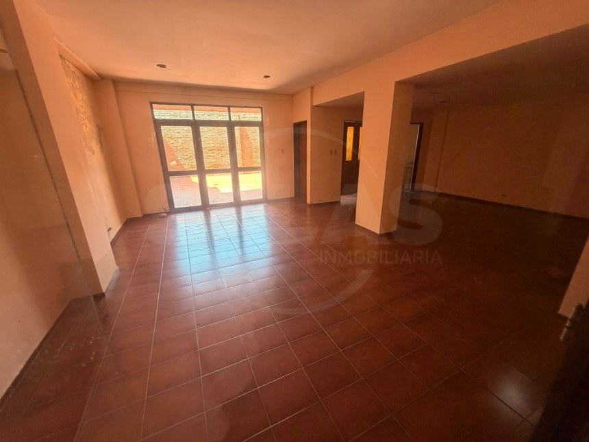 1°De Mayo y Av. Gral. López (Sur )