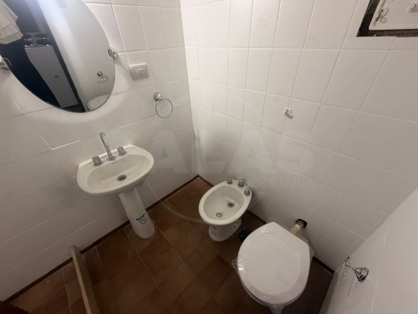 1°De Mayo y Av. Gral. López (Sur )