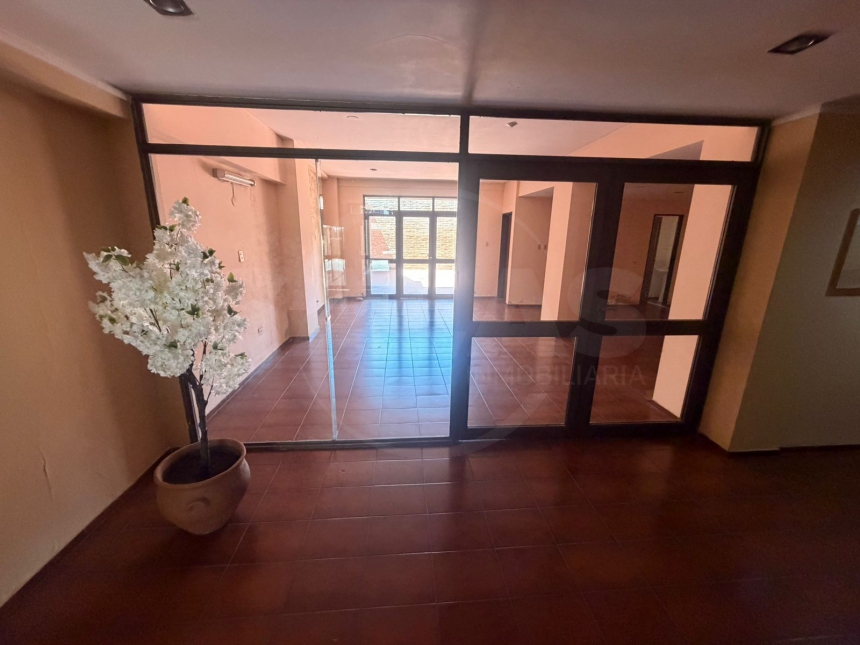 1°De Mayo y Av. Gral. López (Sur )