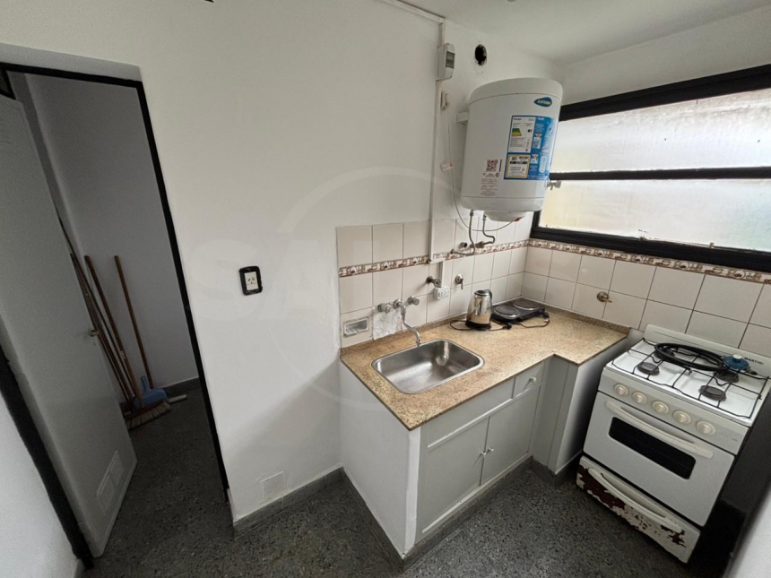 J.J. Paso 2900 (Sur )