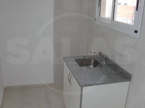 4 de Enero 2100 (Centro )