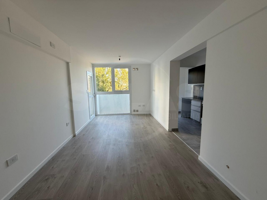 Castellanos 2300 (Candioti )