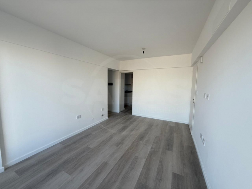 Castellanos 2300 (Candioti )