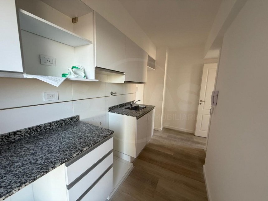 Castellanos 2300 (Candioti )