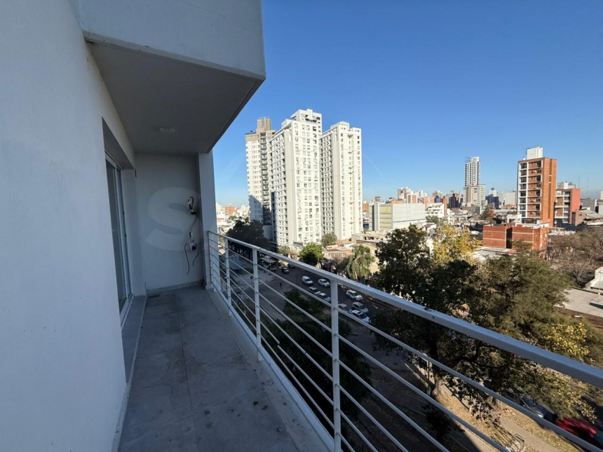 Castellanos 2300 (Candioti )