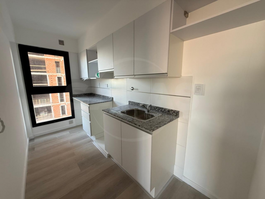 Castellanos 2300 (Candioti )
