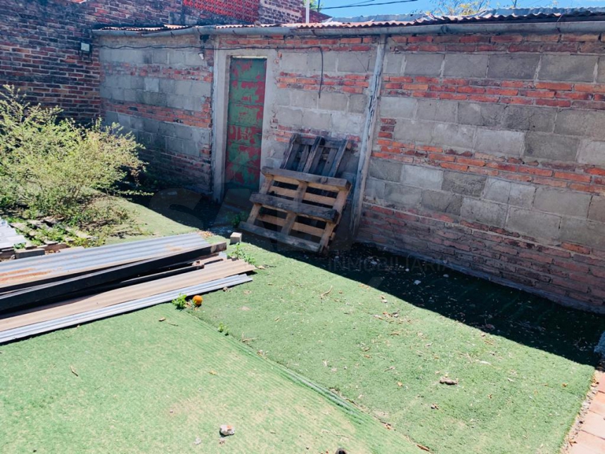 Pje Echeverria y Regis Martinez (Ciudadela )