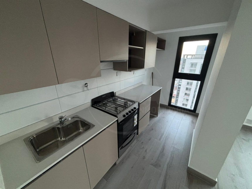 Castellanos 2300 (Candioti )