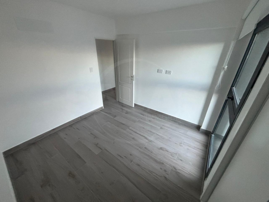 Castellanos 2300 (Candioti )