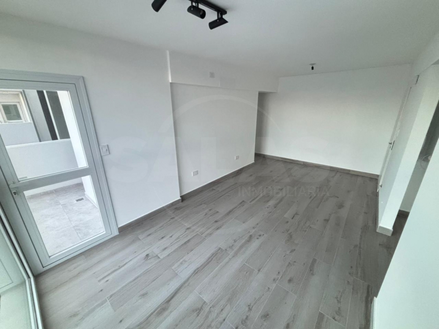 Castellanos 2300 (Candioti )