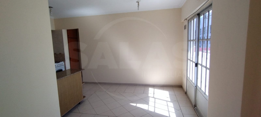 Hipolito Irigoyen 2800 (Centro )