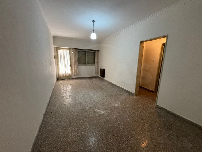 Marcial Candioti 3300 (Candioti )