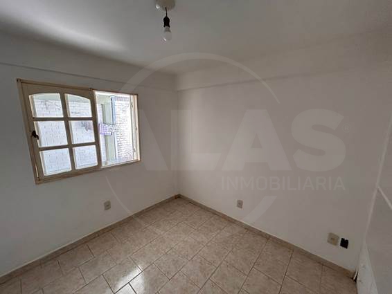 Hipólito Irigoyen 4100 (Roma )