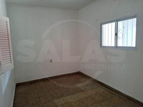 Pje. Echeverría 5400 (María Selva )