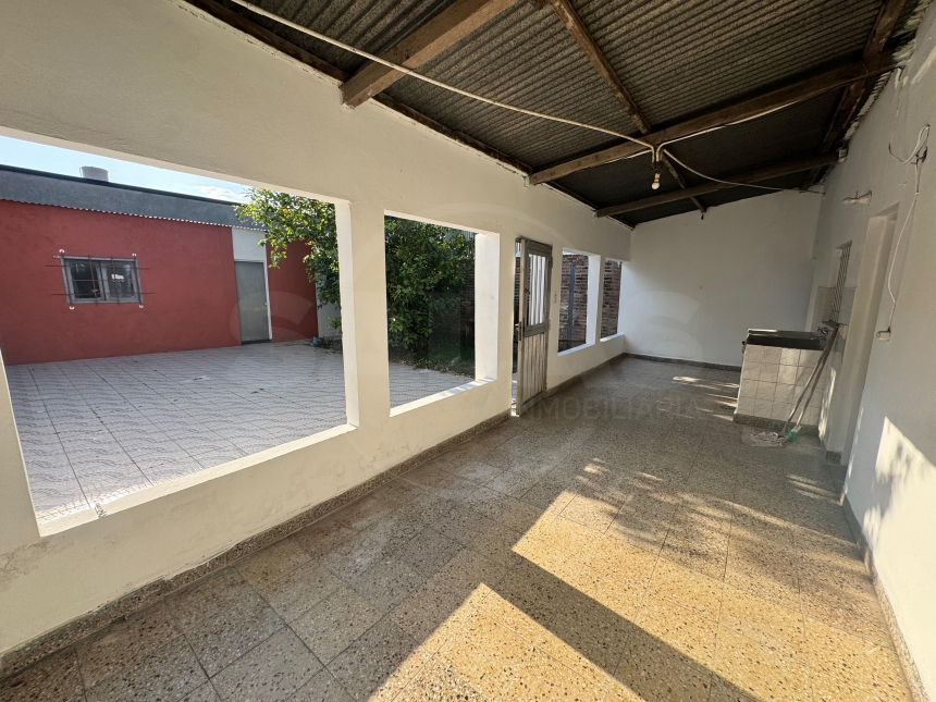 Pje Echeverria y Regis Martinez (Ciudadela )