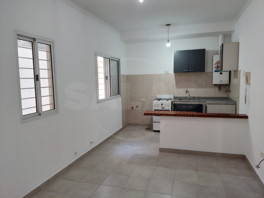 Candido Pujato 2900 (Centro )