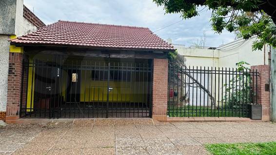 Presbitero Dusso y Agustin Delgado (Barranquitas )